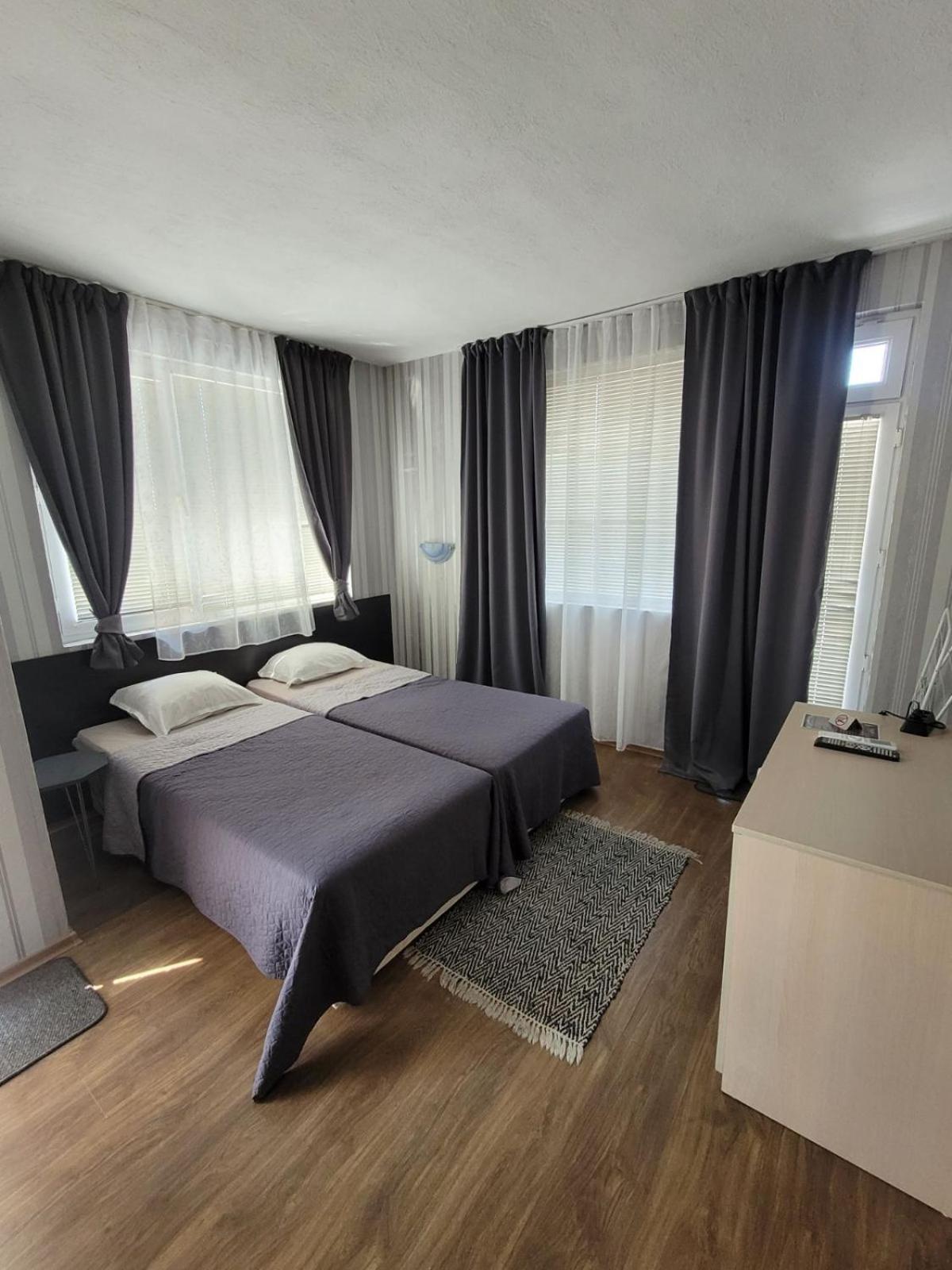 Guest House Taligarov Pomorie Luaran gambar